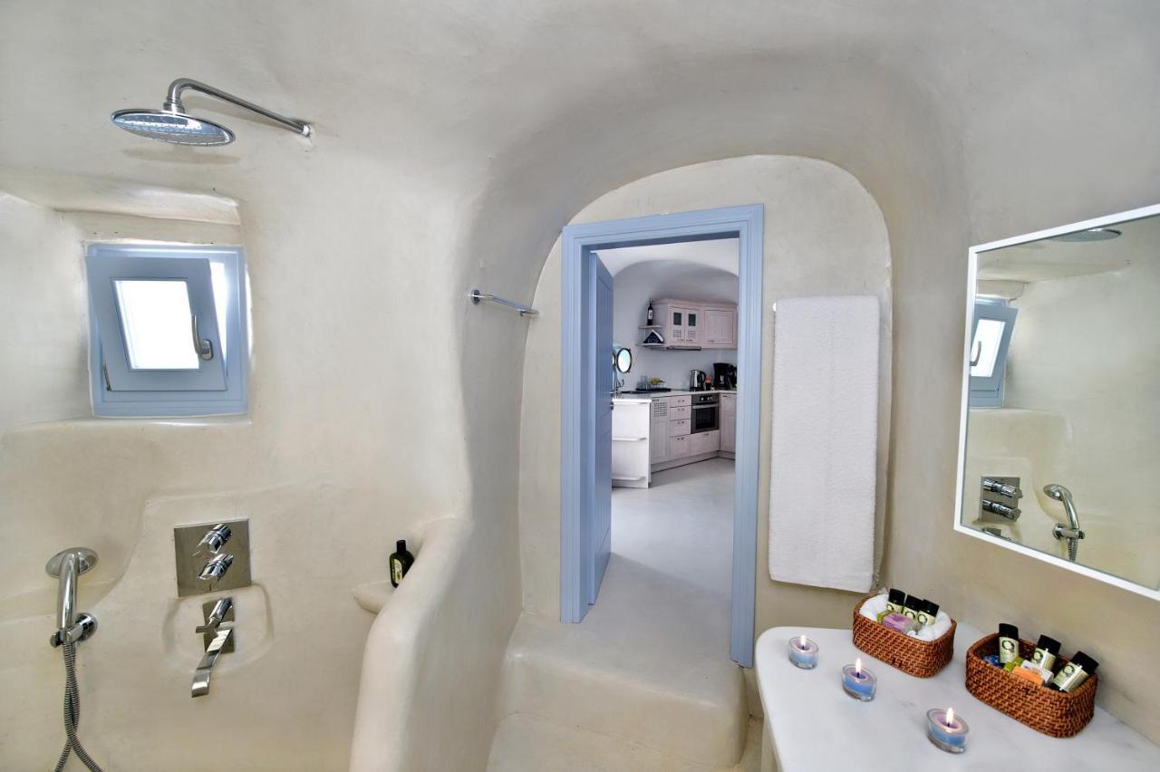Anemomilos Oia  Room photo